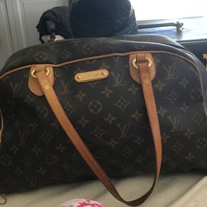 Vuitton shoulder bag